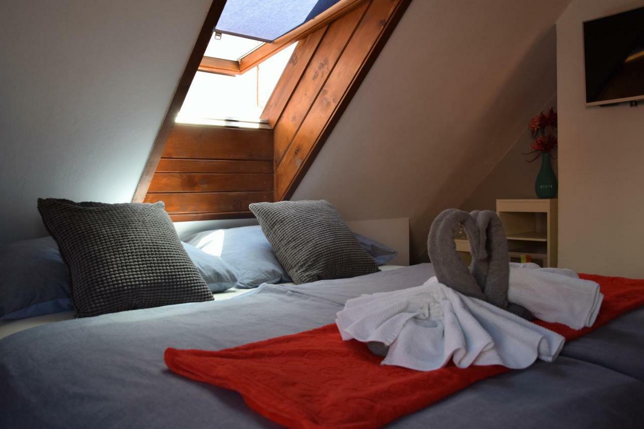 Apartman Mala Strana Praga Esterno foto