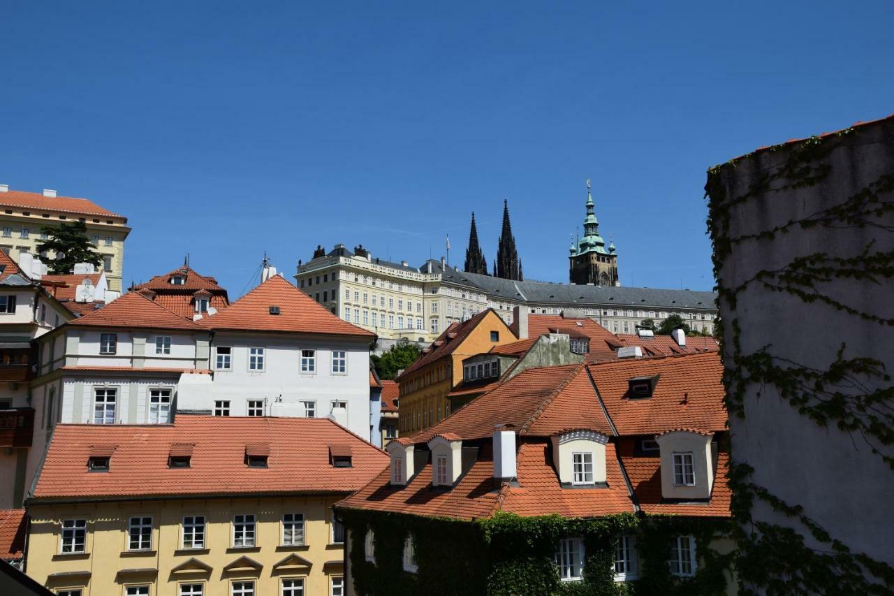 Apartman Mala Strana Praga Esterno foto